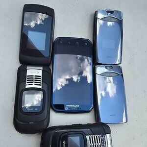 UNTESTED 6 SIX Sprint KYOCERA Sanyo Motorola Cell Phones No Cords. Parts